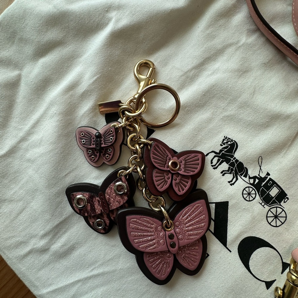 Coach 1941 Rogue Peony with Bag Charm and Twilly - Picture 10 of 11